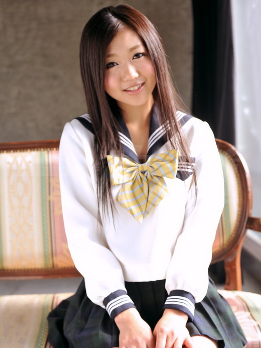 中原あきな 「小さいマンコに大人の階段昇らせます」